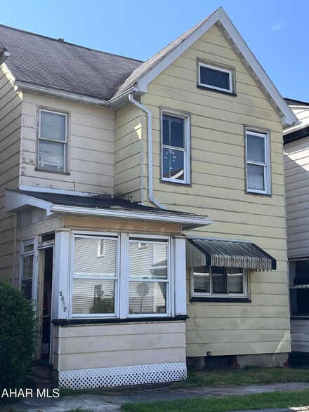 1627 21st Ave, Altoona, PA 16601