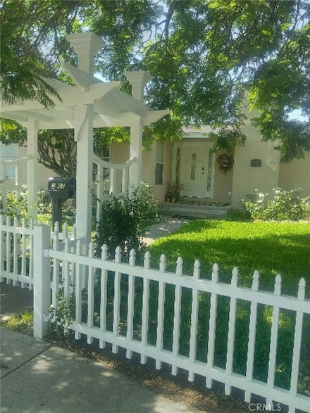 2863 W Orange Ave, Anaheim, CA 92804
