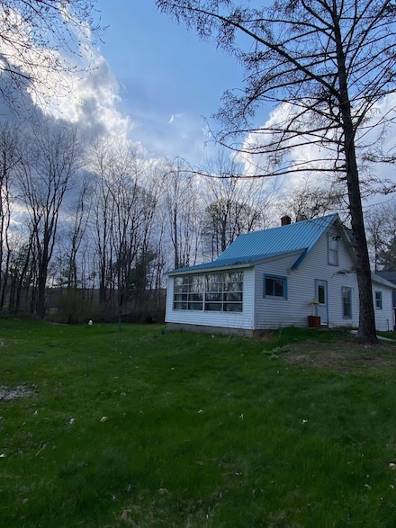 2220 2nd Nh Turnpike, Deering, NH 03244