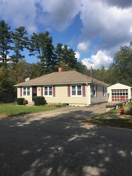 135 Old Coldbrook Rd, Barre, MA 01005