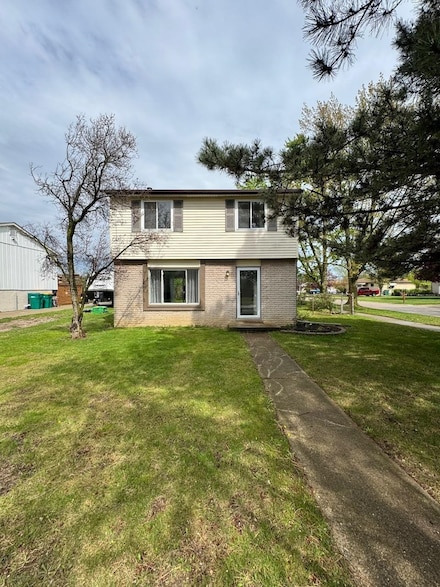 32175 Glaser Rd, Rockwood, MI 48173