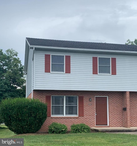207 N Linden Ave, Greencastle, PA 17225