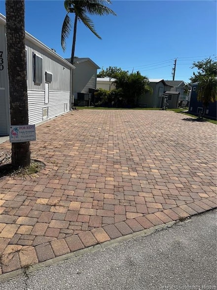 731 Nettles Blvd, Jensen Beach, FL 34957