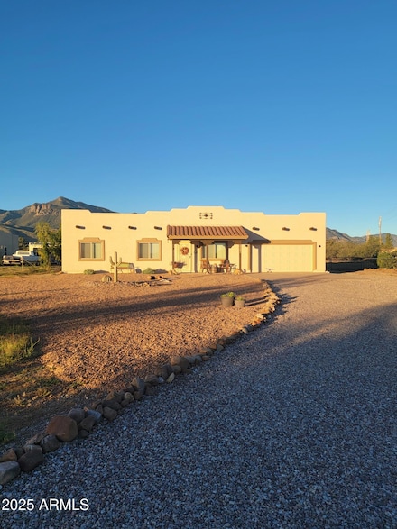 5656 S Blum Ln, Hereford, AZ 85615