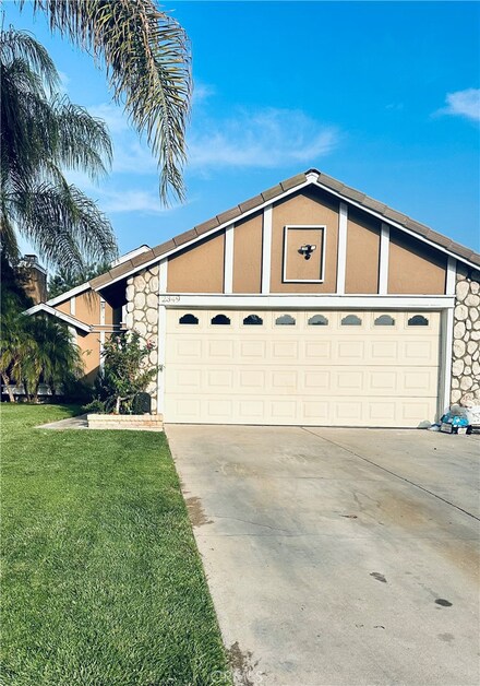 2349 Stonybrook Way, Perris, CA 92571