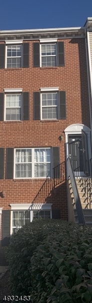 244 Matthews Dr, Newark, NJ 07103