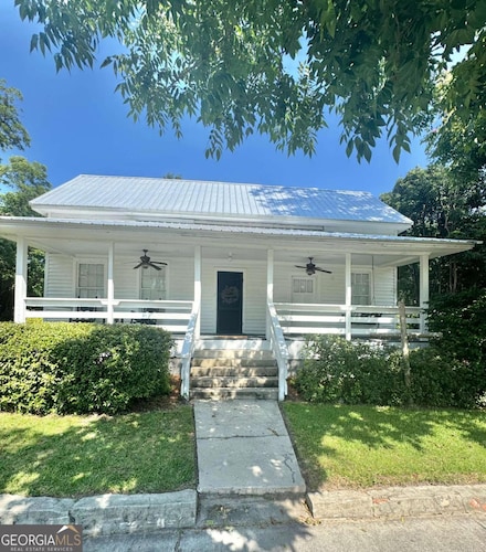 512 N Main St, Collins, GA 30421