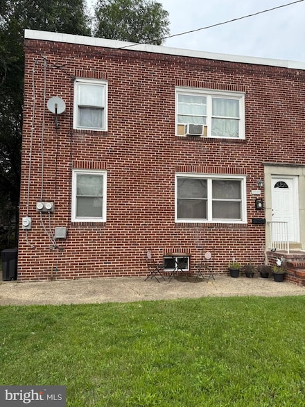 2212 Cove Rd, Pennsauken, NJ 08110