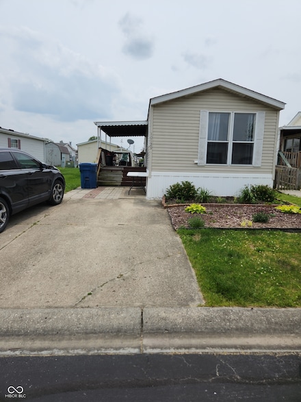 10129 Peartree Rd, Indianapolis, IN 46235
