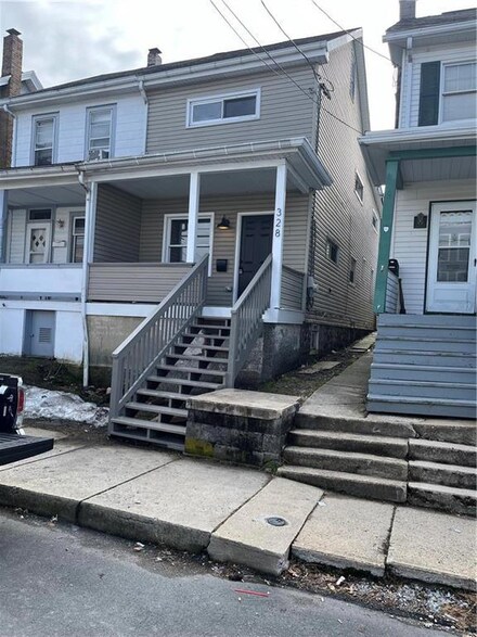 328 E Bertsch St, Lansford, PA 18232