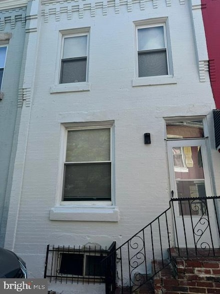 2169 N Dover St, Philadelphia, PA 19121