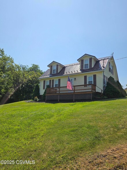 13 Williams Ln, Orangeville, PA 17859