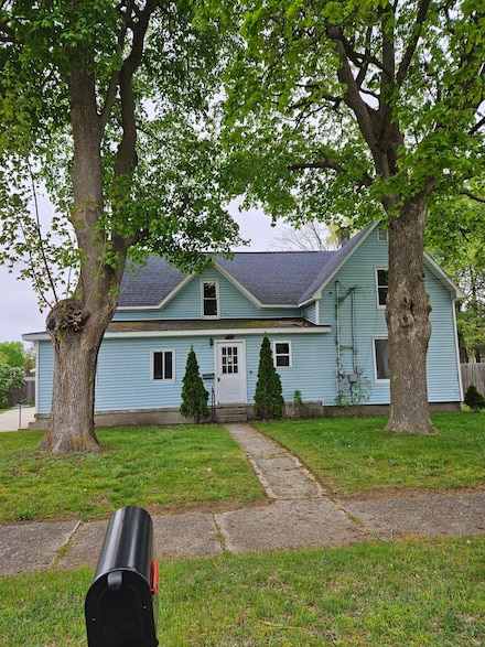 445 Colfax St, Cadillac, MI 49601