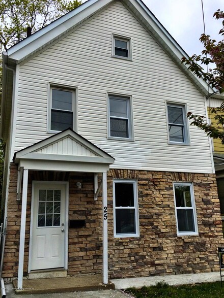 25 Osgood Ave, Staten Island, NY 10304