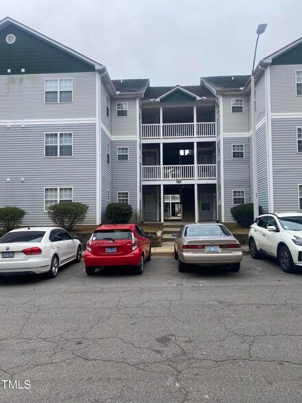 2002 Technology Woods Dr Unit 103, Raleigh, NC 27603