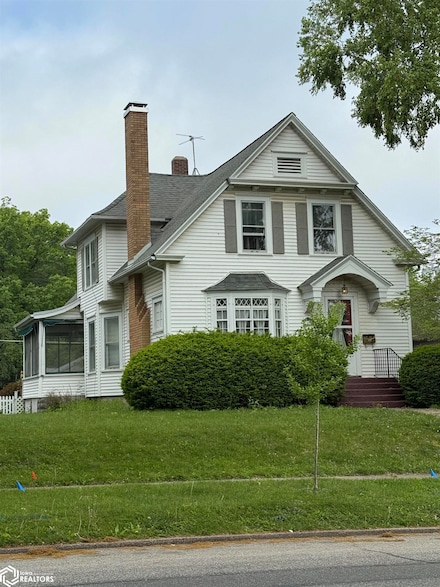 1807 S Main St, Burlington, IA 52601