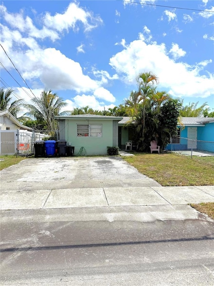 6450 SW 18th Ct, Pompano Beach, FL 33068