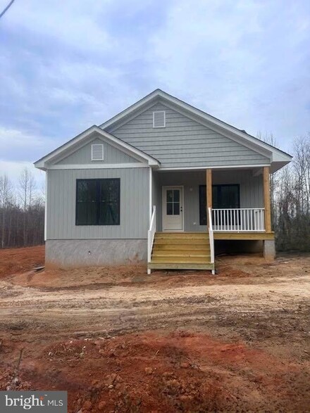 722 Columbia Rd, Cumberland, VA 23040