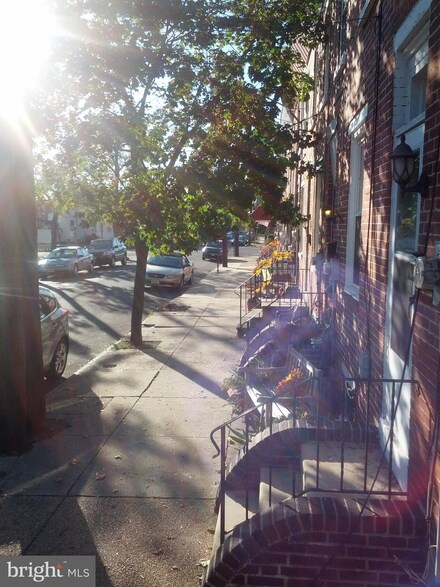 823 Paul St, Gloucester City, NJ 08030