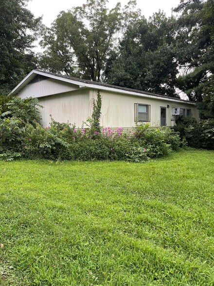 1277 Farm Road 2147, Exeter, MO 65647