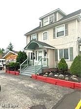 17118 Broadway Ave, Maple Heights, OH 44137