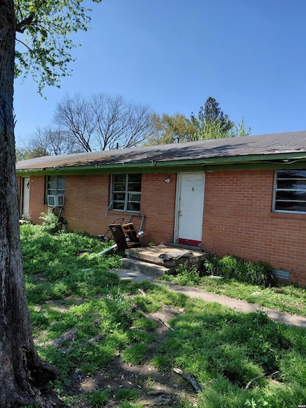 302 W Taylor St, Kenton, TN 38233