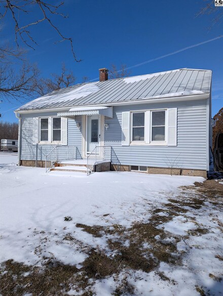 102 E Ohio St, Bushton, KS 67427