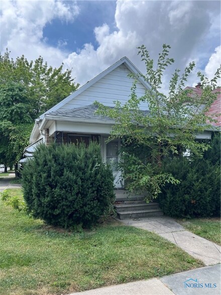 3329 Elm St, Toledo, OH 43608
