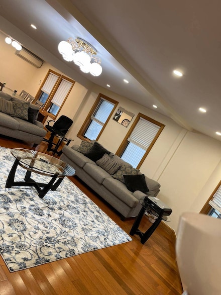 84-19 121st St, Jamaica, NY 11415