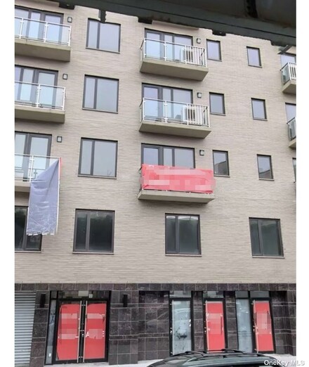 3063 31st St Unit 405, Long Island City, NY 11102