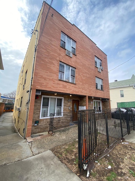 1457 Rosedale Ave, Bronx, NY 10460