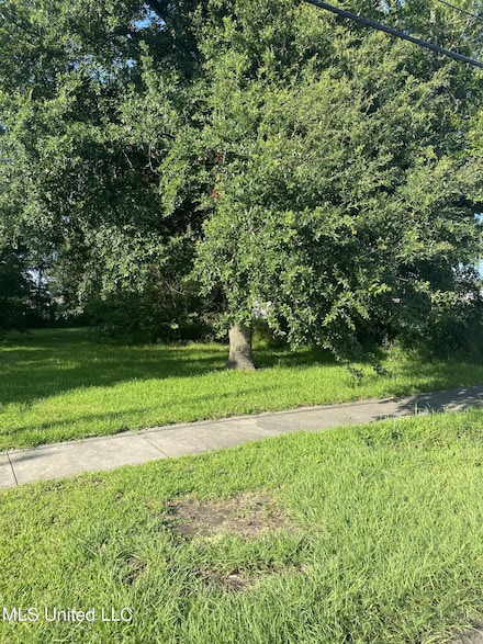 2419 33rd St, Gulfport, MS 39501