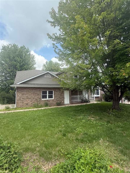 923 12th Ave, Coralville, IA 52241