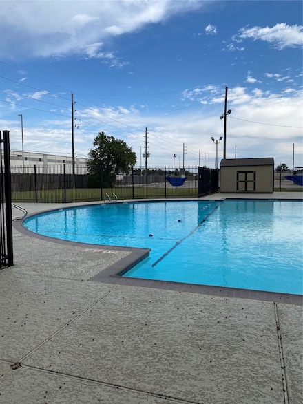 415 N Forest Blvd, Houston, TX 77090