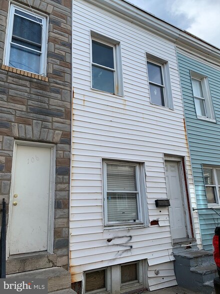 104 S Dean St, Baltimore, MD 21224