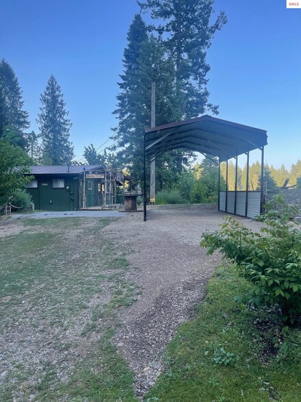 20164 N Cross Creek Rd, Rathdrum, ID 83858