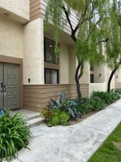 26341 W Plata Ln, Calabasas, CA 91302