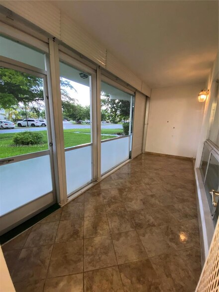 500 S Luna Ct Unit 2, Hollywood, FL 33021