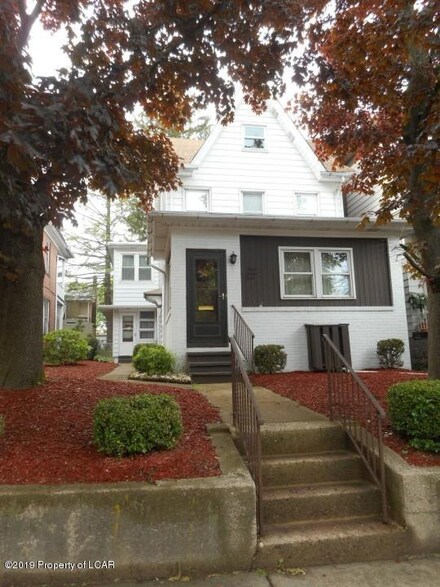 333 W Diamond Ave, Hazleton, PA 18201