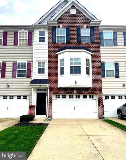 129 Winterberry Way, Woodbury, NJ 08096