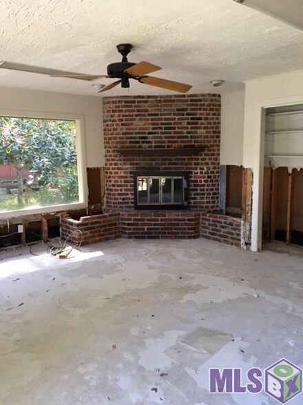 10926 Major Oak Dr, Baton Rouge, LA 70815