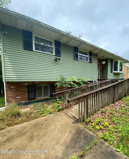 3097 Pleasant View Dr, Kunkletown, PA 18058