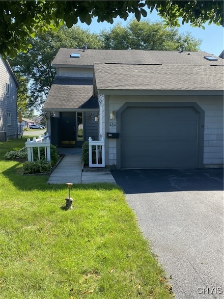 484 Summerhaven Dr N, East Syracuse, NY 13057