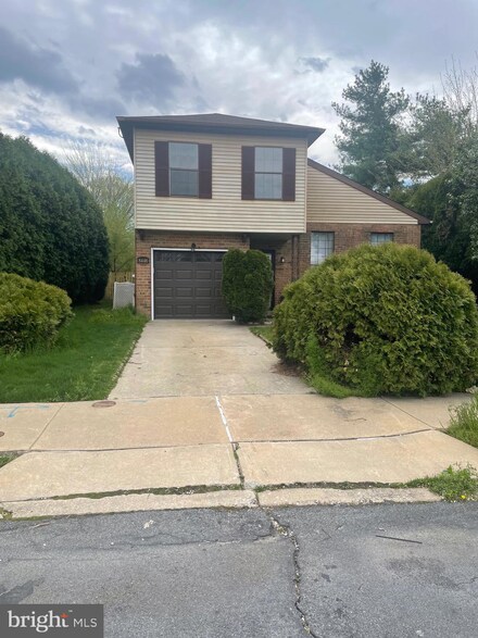 8446 Suffolk Place, Philadelphia, PA 19153