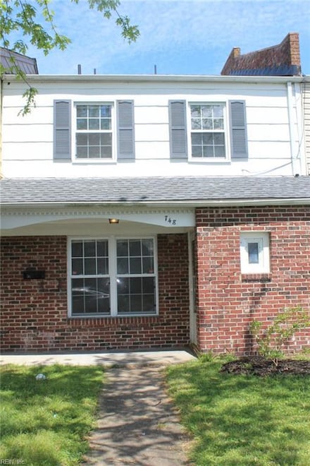 748 Lake Edward Dr, Virginia Beach, VA 23462
