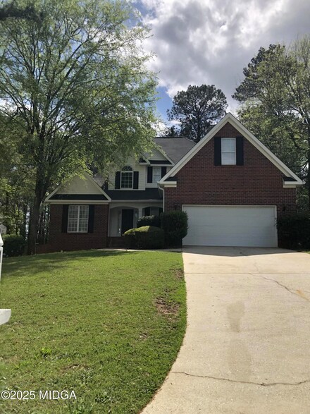 132 Brookefield Dr, MacOn, GA 31210