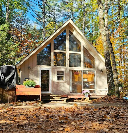 69 N Pines Rd, Conway, NH 03813