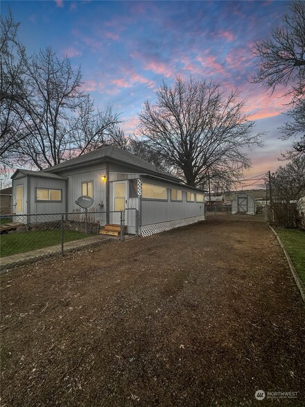 235 Spokane St, Wilson Creek, WA 98860