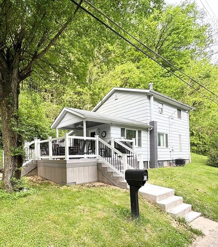 115 Browns Run Rd, Wheeling, WV 26003