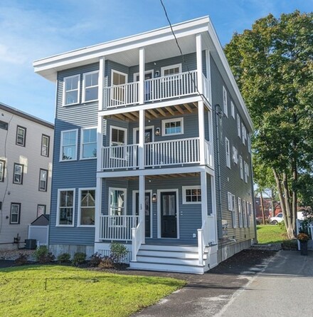 13 Sturgis St Unit 3, Woburn, MA 01801